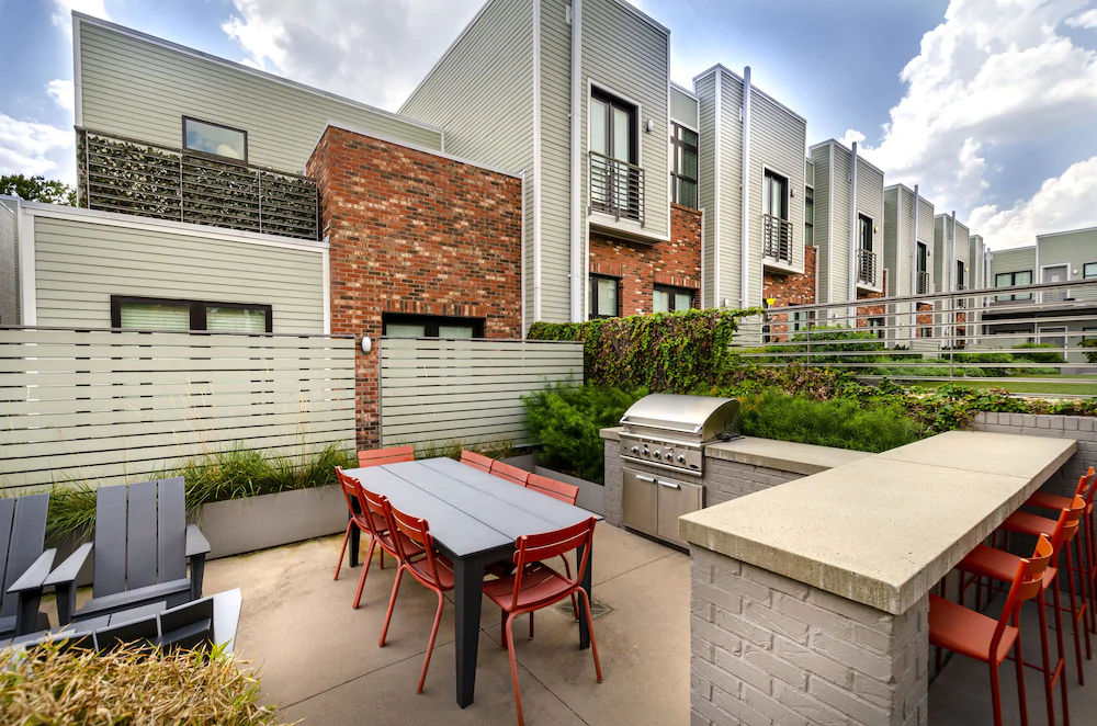 Acklen Luxury Condos by Hosteeva