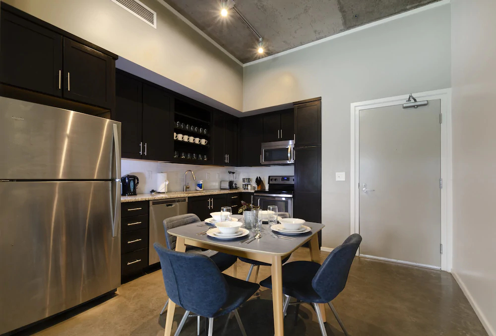 Acklen Luxury Condos by Hosteeva