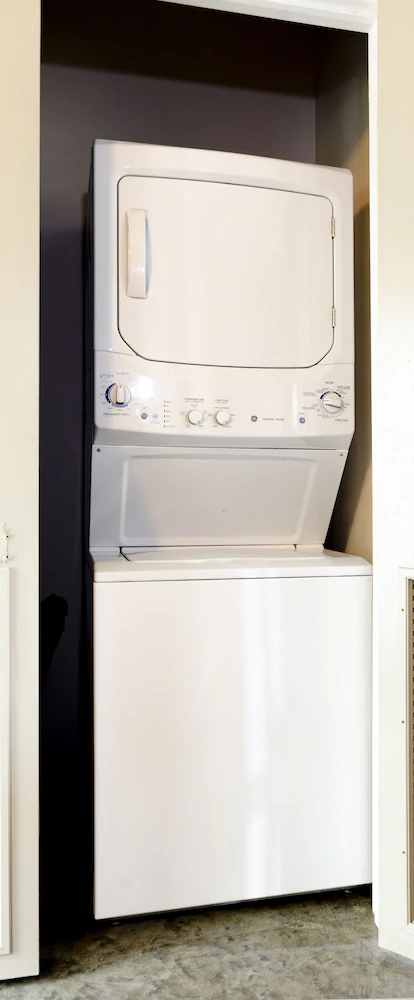 Acklen Luxury Condos by Hosteeva