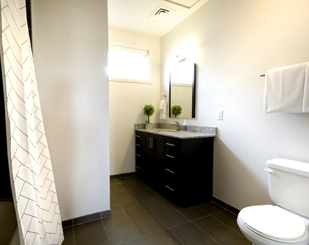 Acklen Luxury Condos by Hosteeva