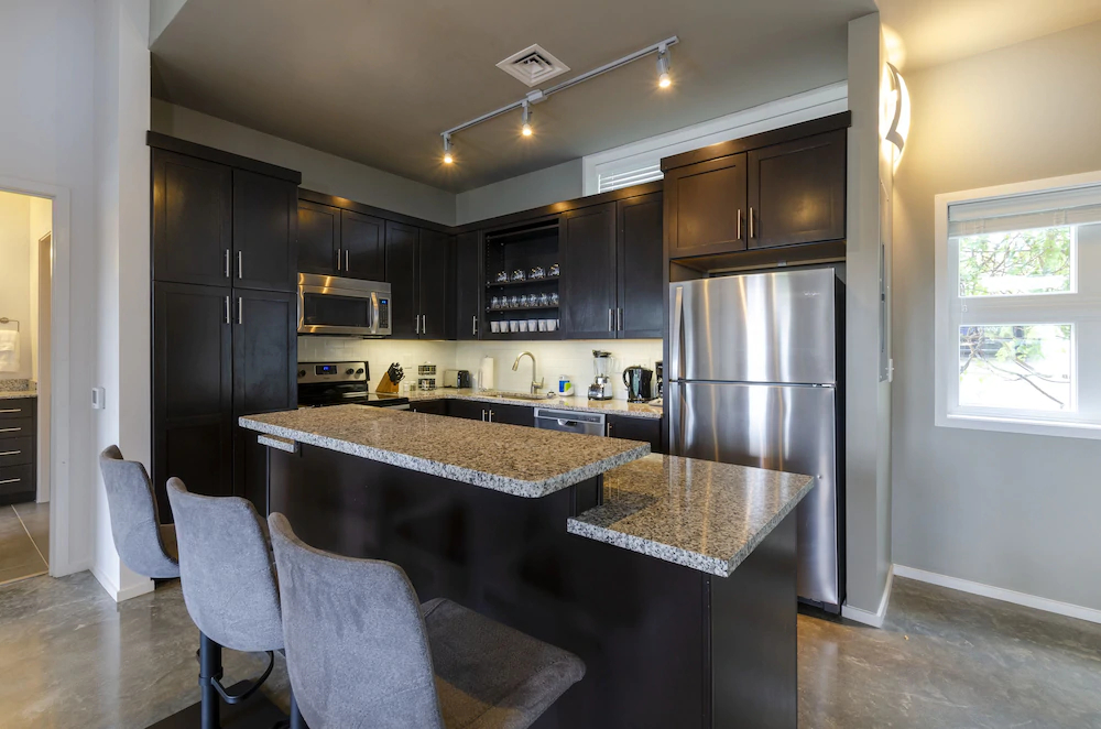 Acklen Luxury Condos by Hosteeva