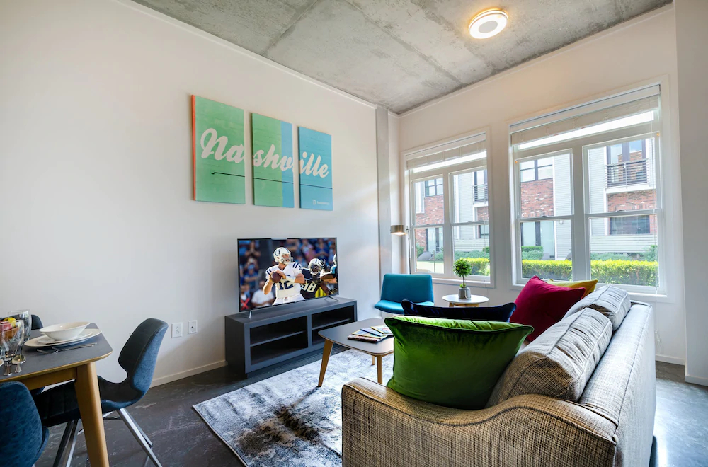 Acklen Luxury Condos by Hosteeva