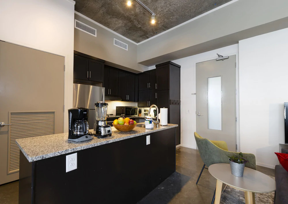 Acklen Luxury Condos by Hosteeva