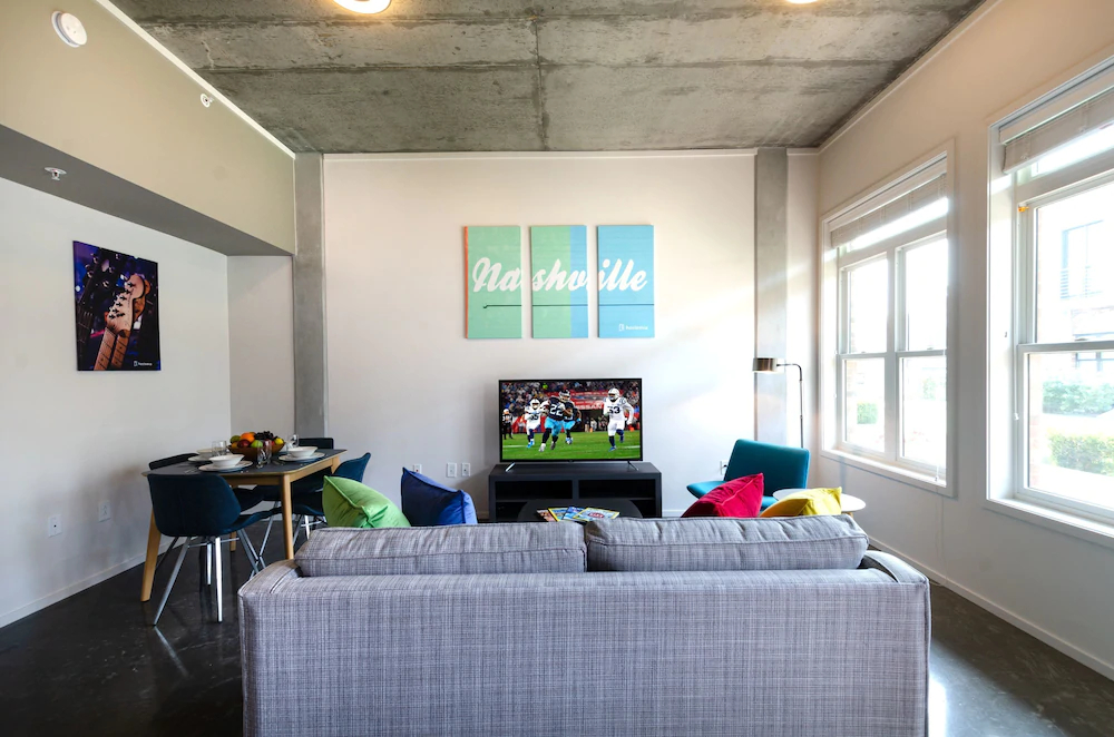 Acklen Luxury Condos by Hosteeva