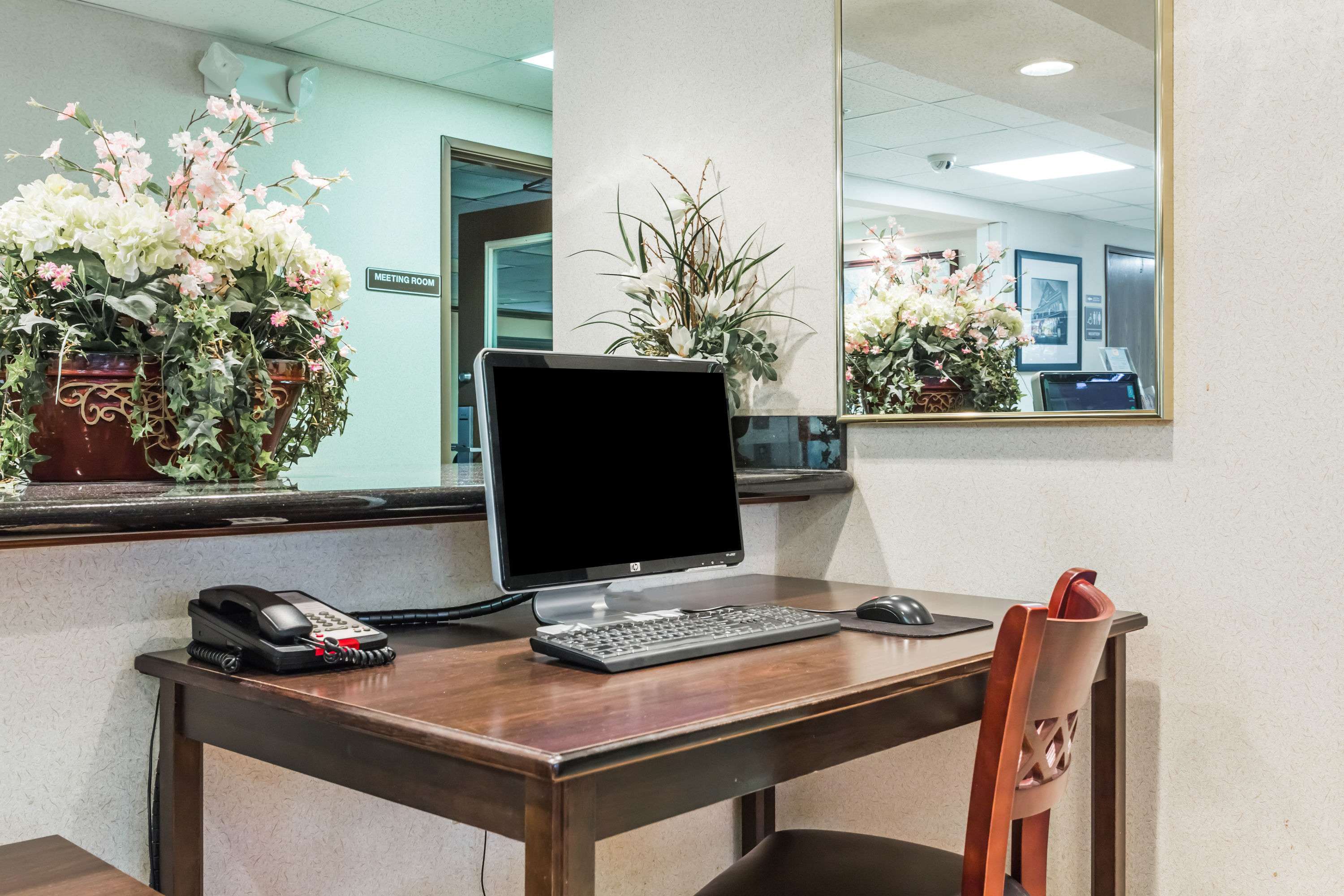 Comfort Inn & Suites