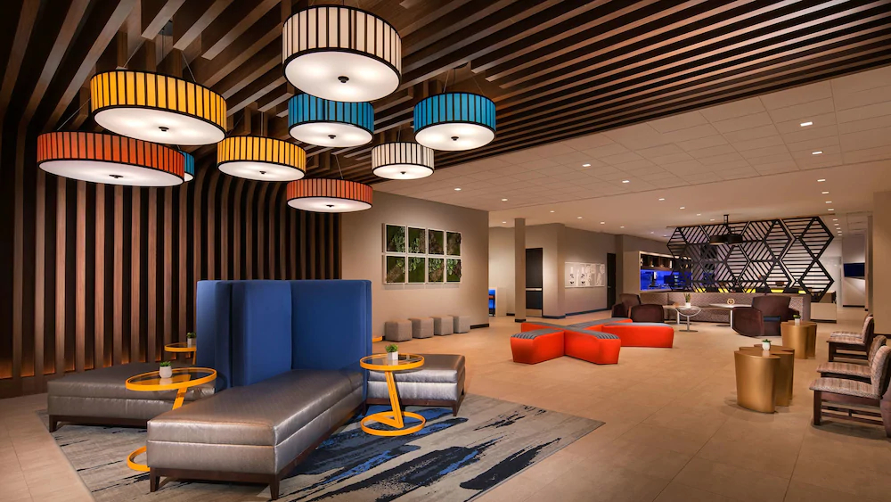 GLo Best Western Nashville Airport West