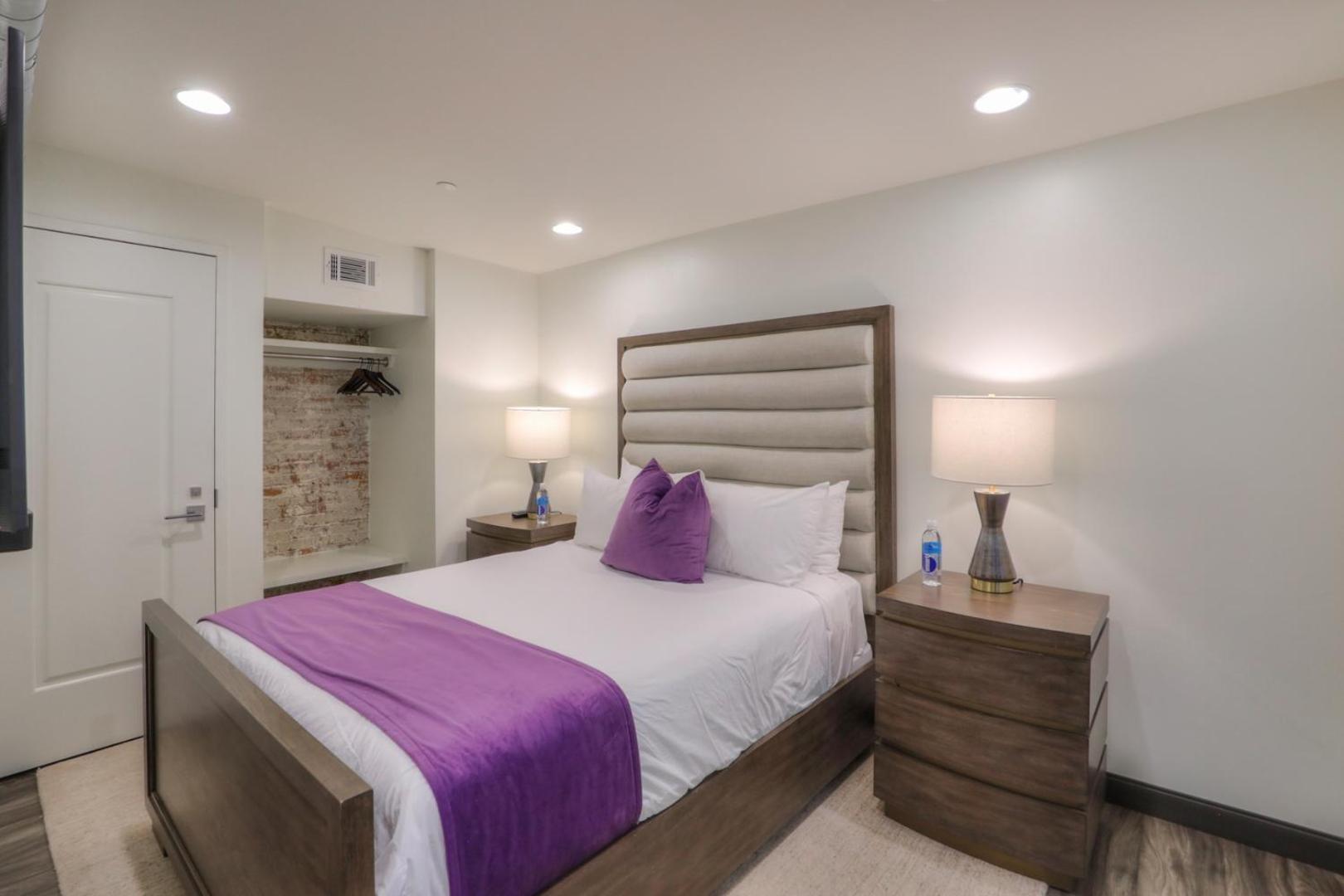 Studio 154 Luxury Hotel