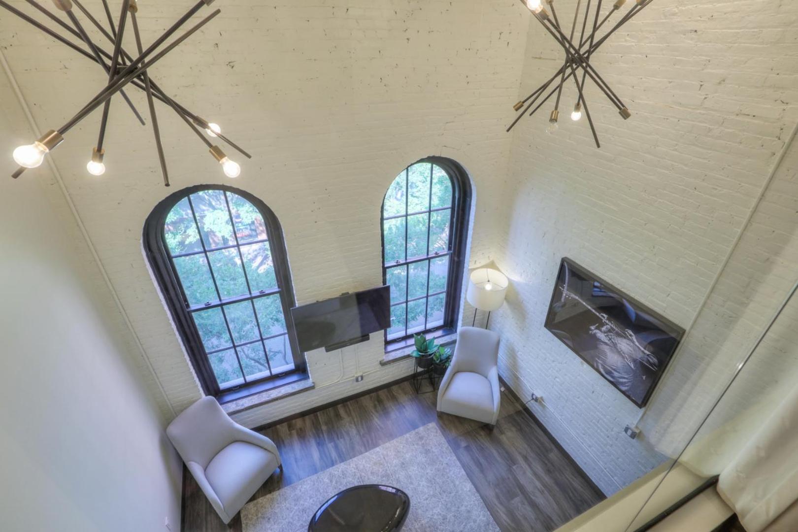 Studio 154 Luxury Hotel