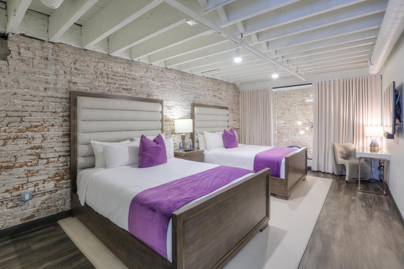 Studio 154 Luxury Hotel