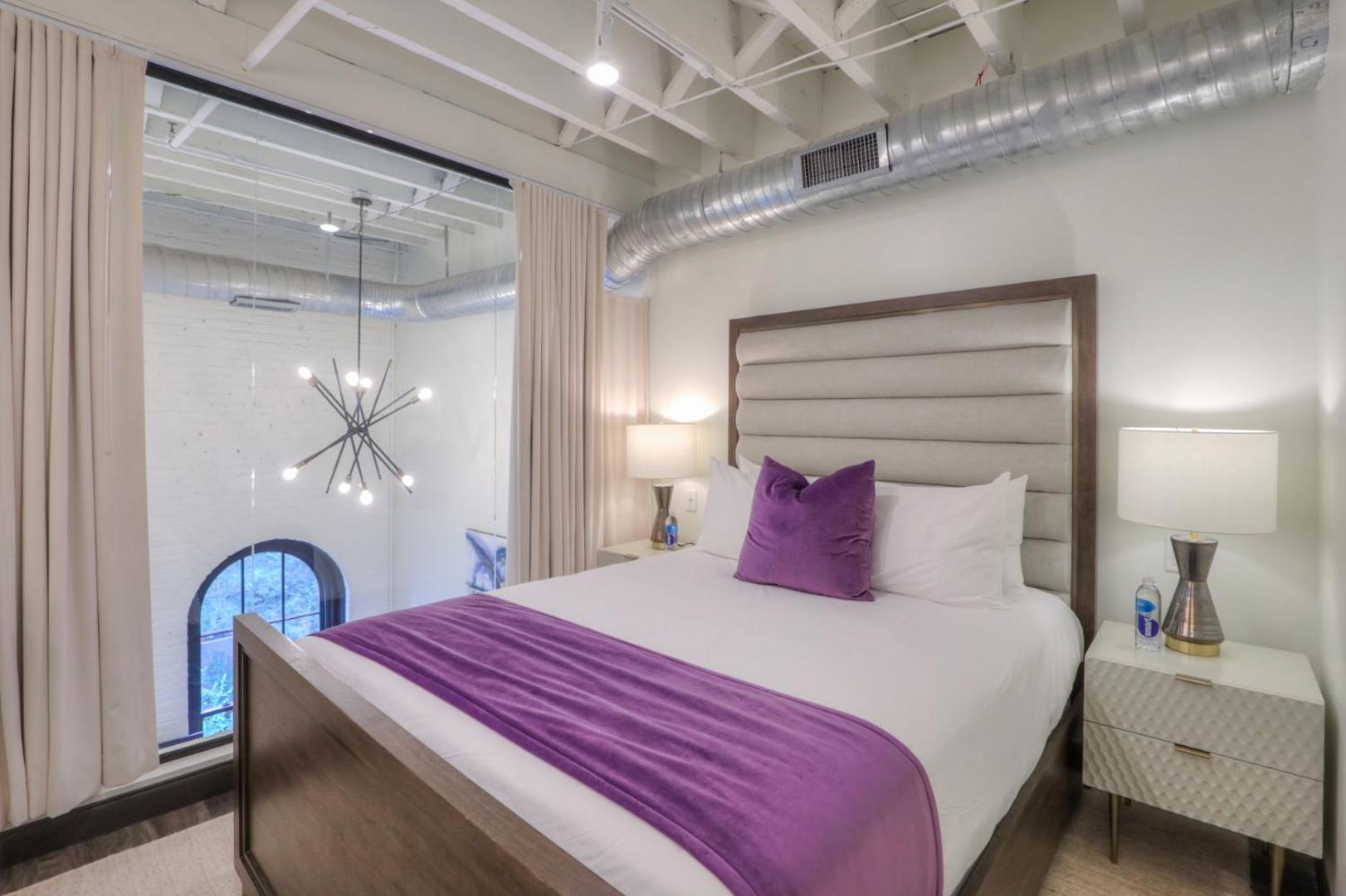 Studio 154 Luxury Hotel