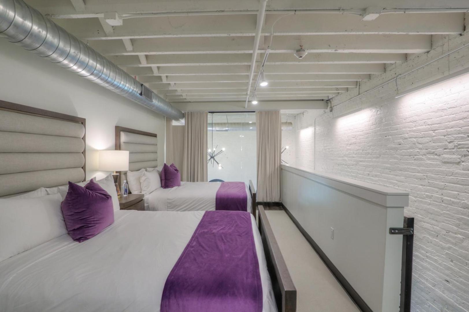 Studio 154 Luxury Hotel