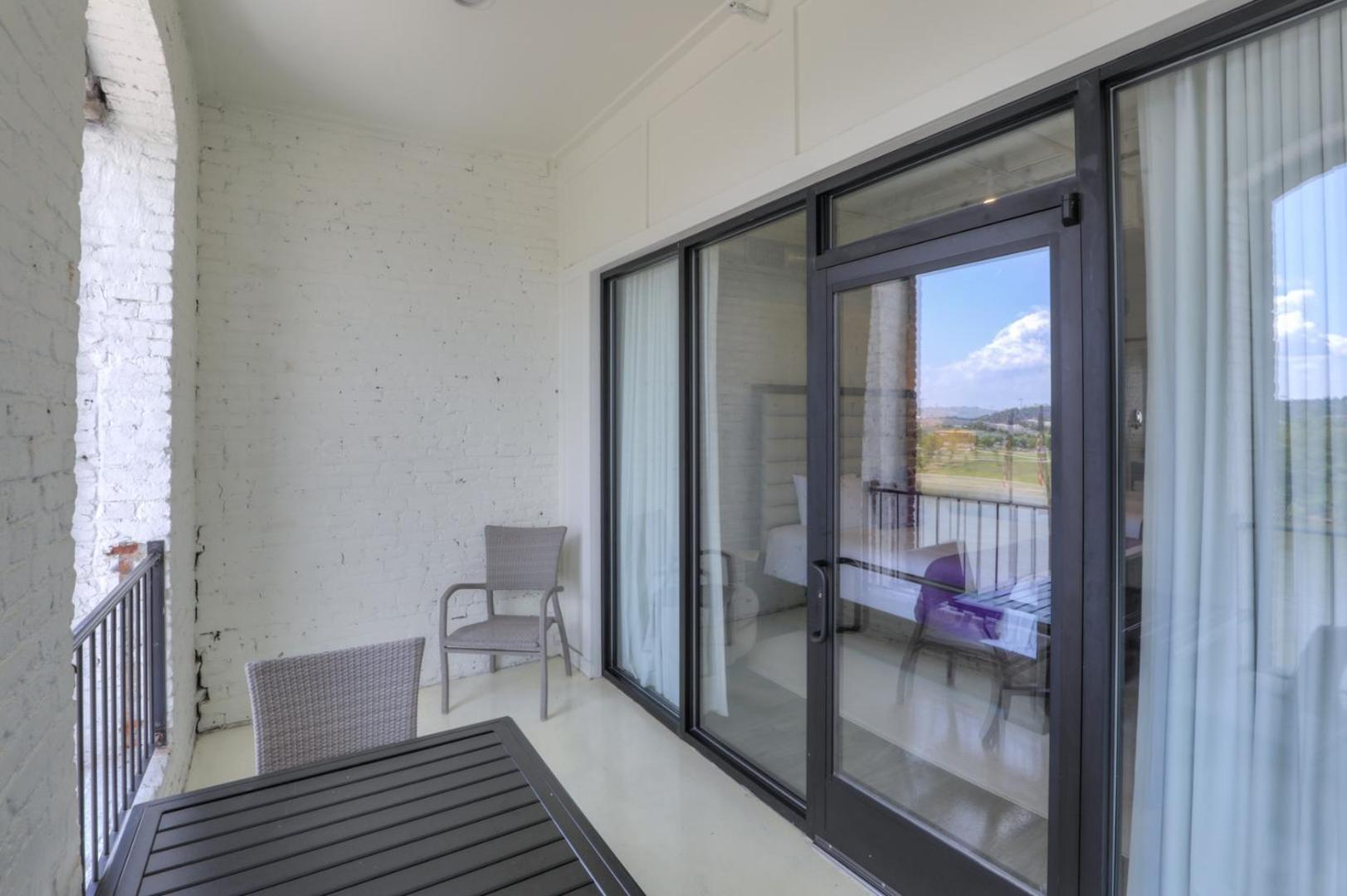 Studio 154 Luxury Hotel