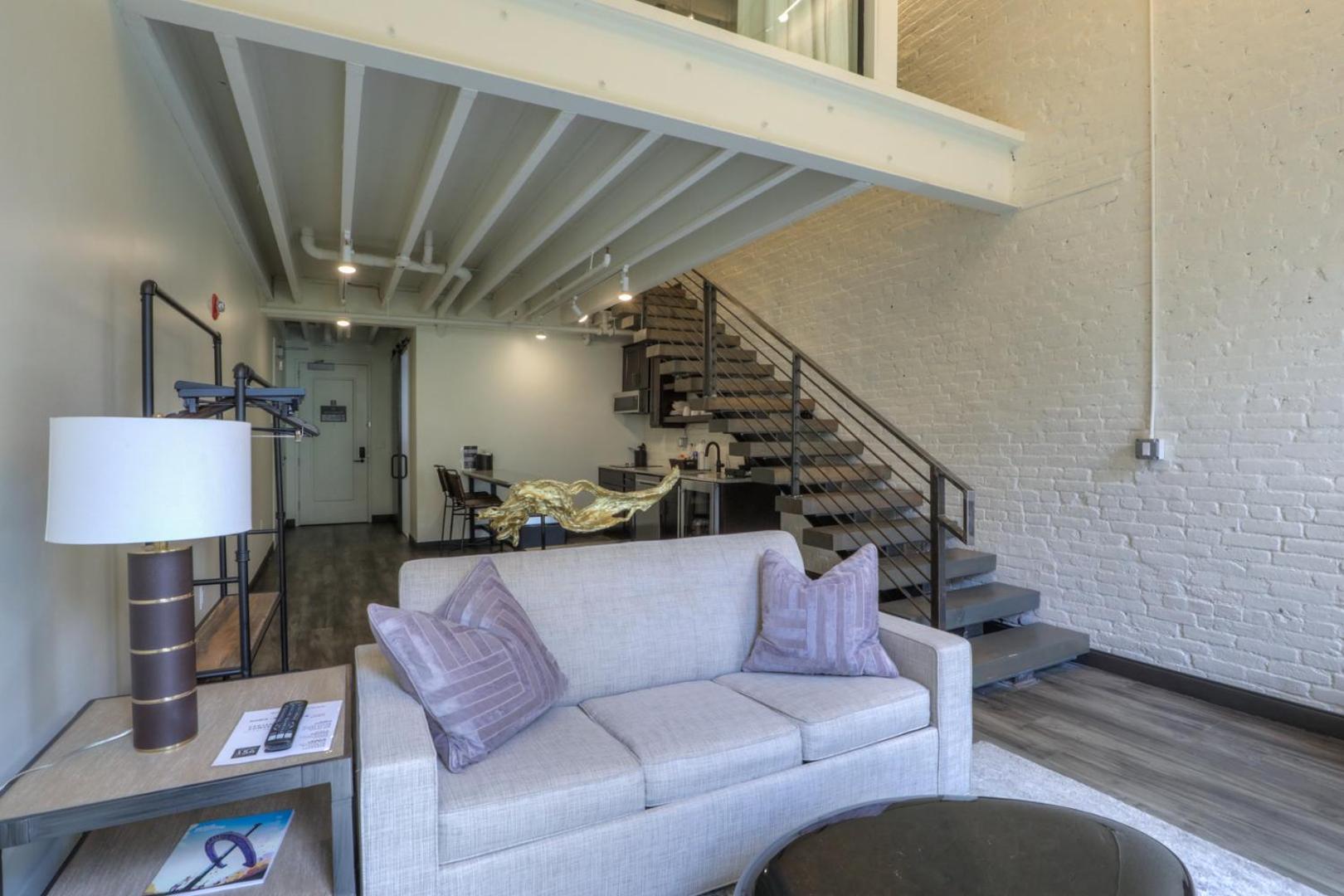 Studio 154 Luxury Hotel