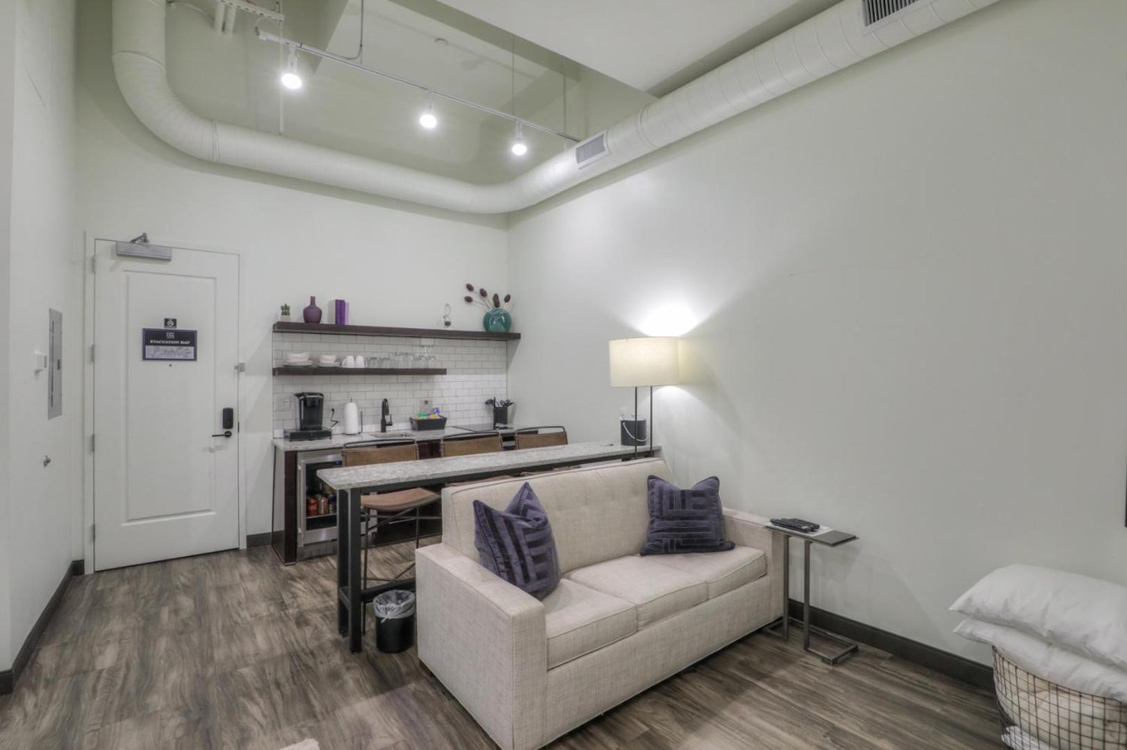 Studio 154 Luxury Hotel