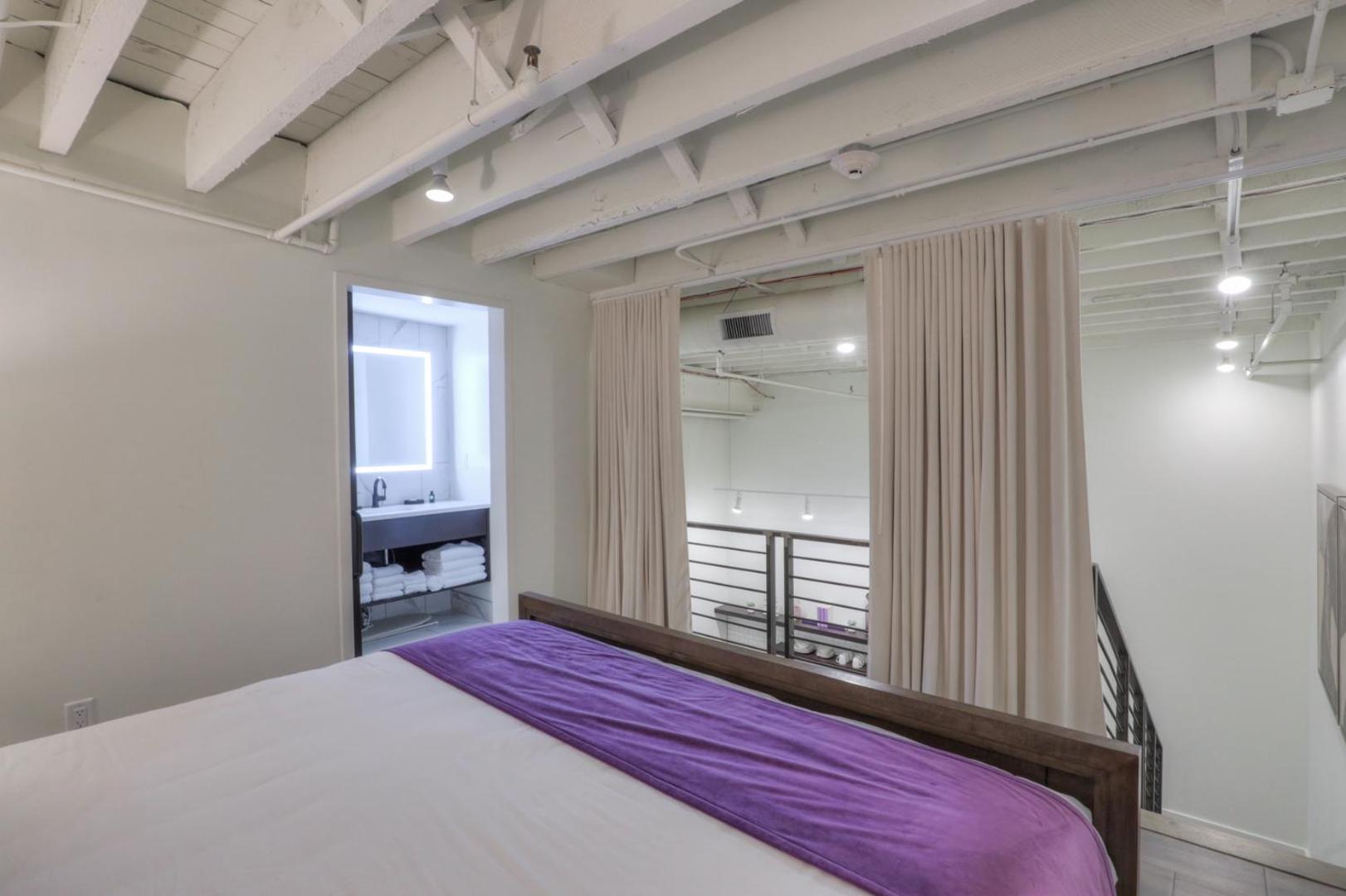 Studio 154 Luxury Hotel