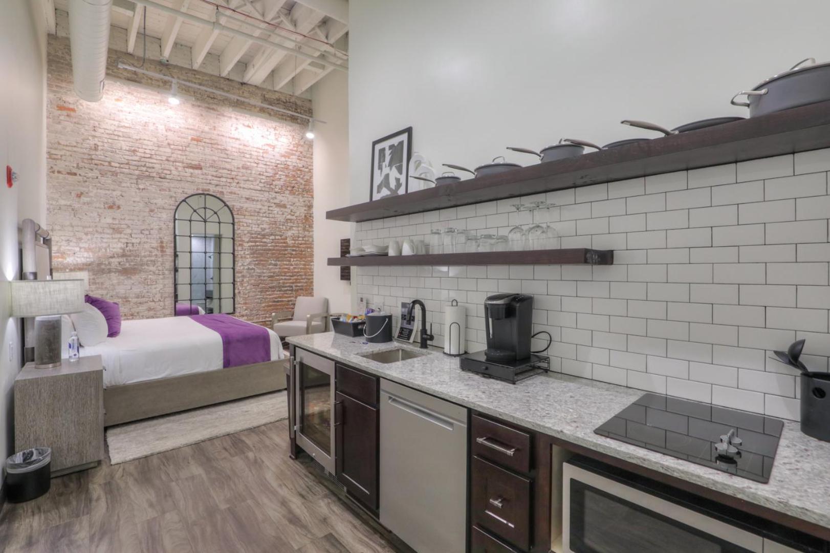 Studio 154 Luxury Hotel