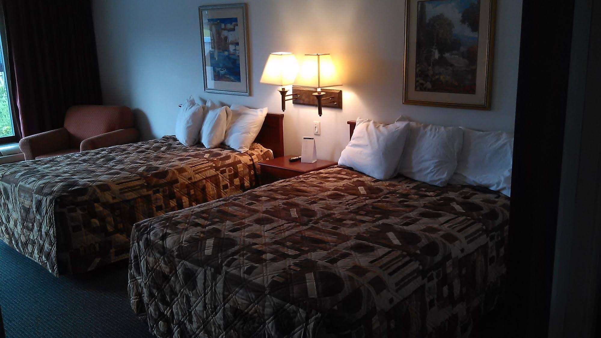 Paris Inn & Suites