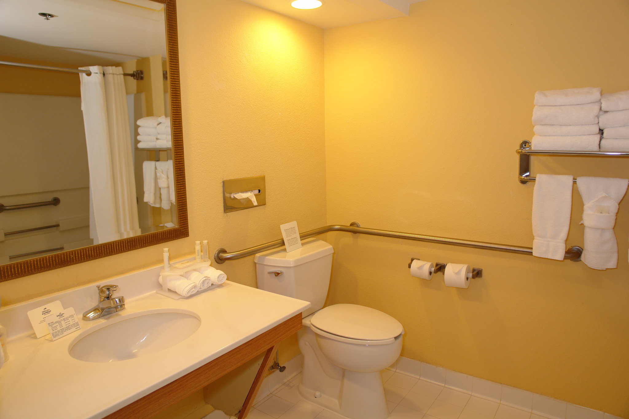 Holiday Inn Express Pigeon Forge / near Dollywood