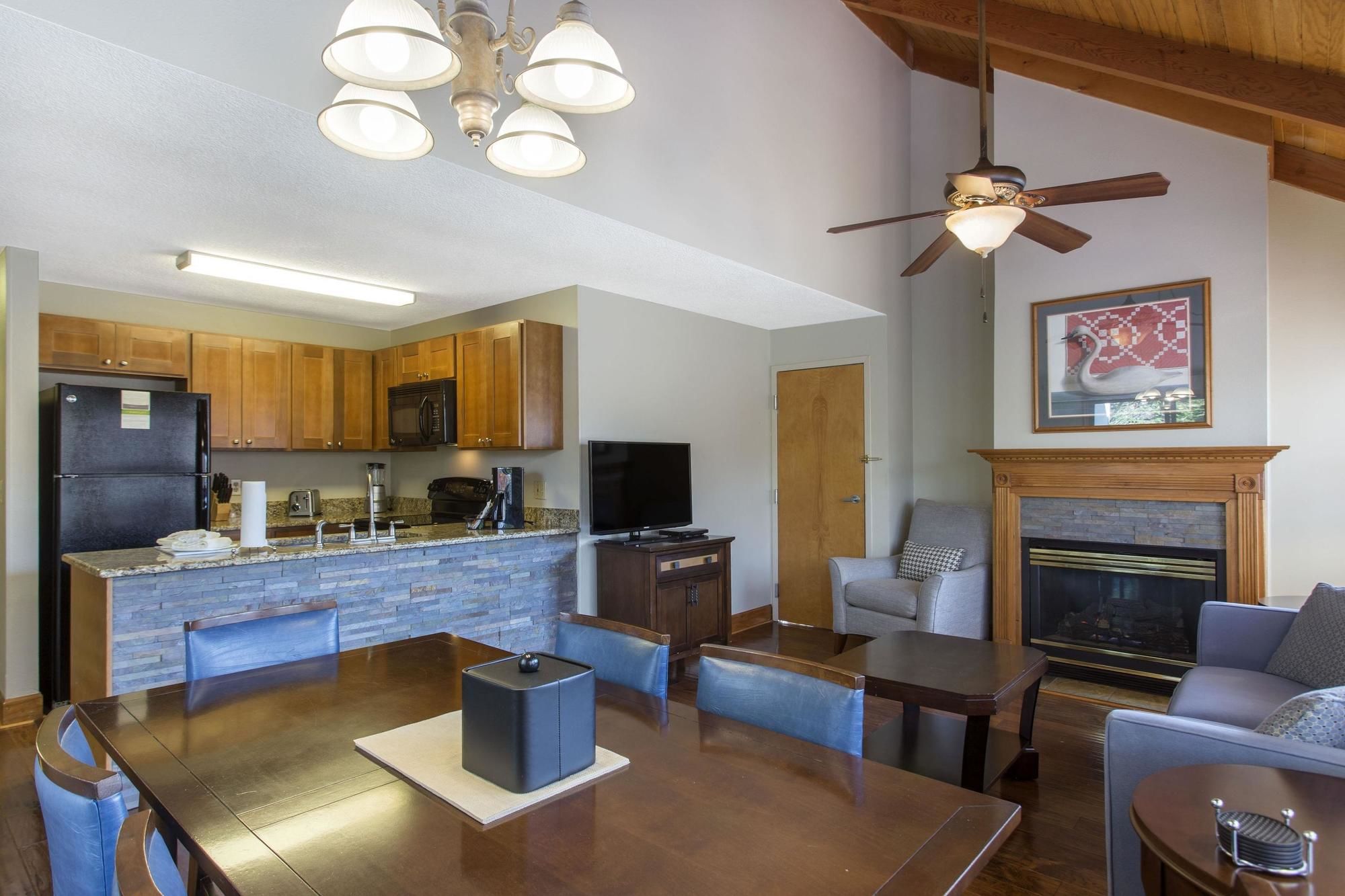 Hilton Vacation Club Laurel Crest Pigeon Forge