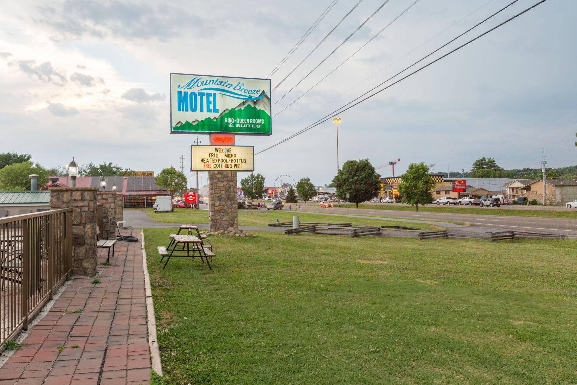 Mountain Breeze Motel