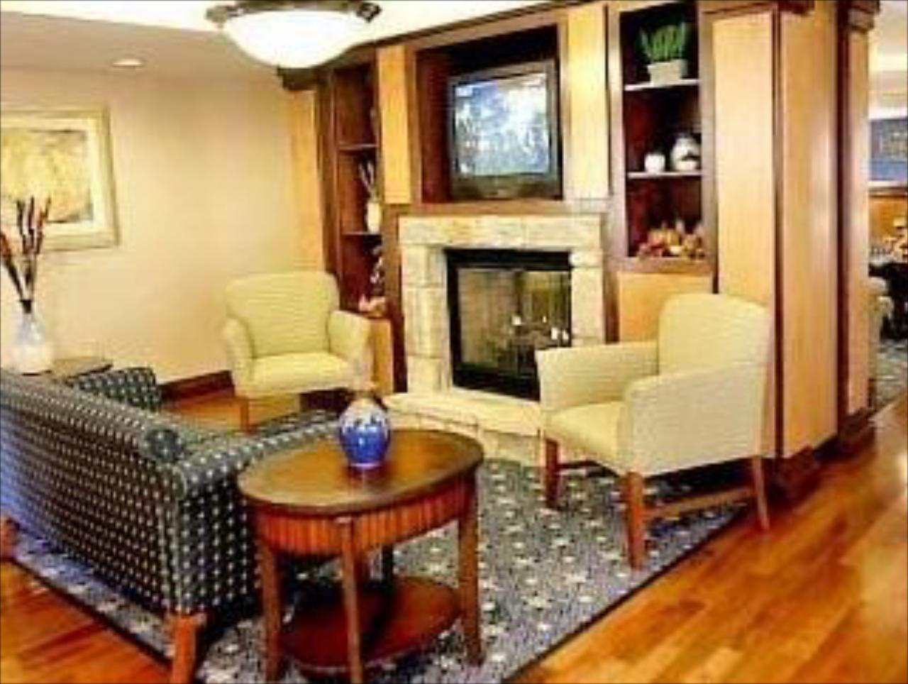 The Lodge At Five Oaks