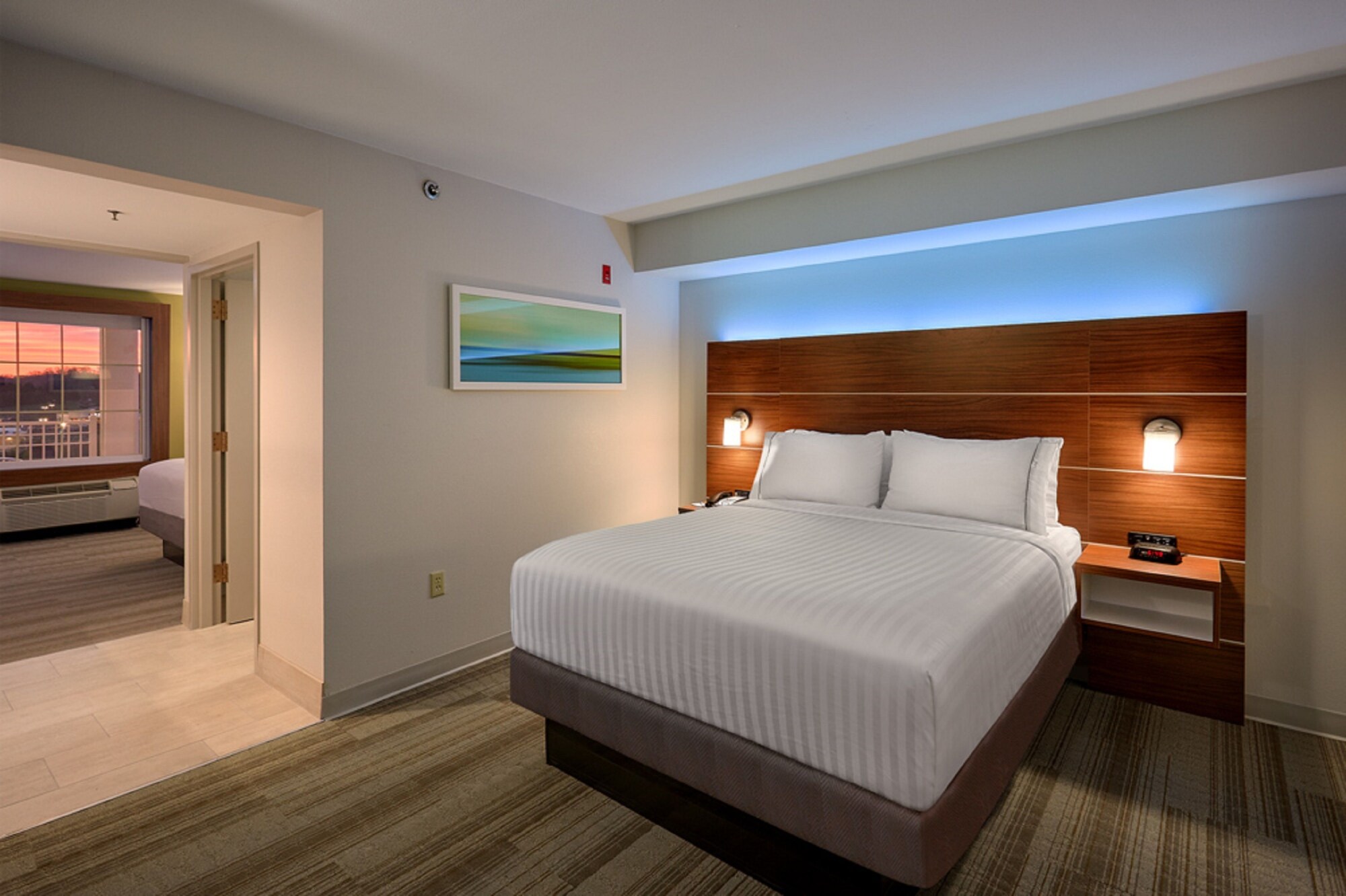 Holiday Inn Express & Suites Pigeon Forge - Sevierville