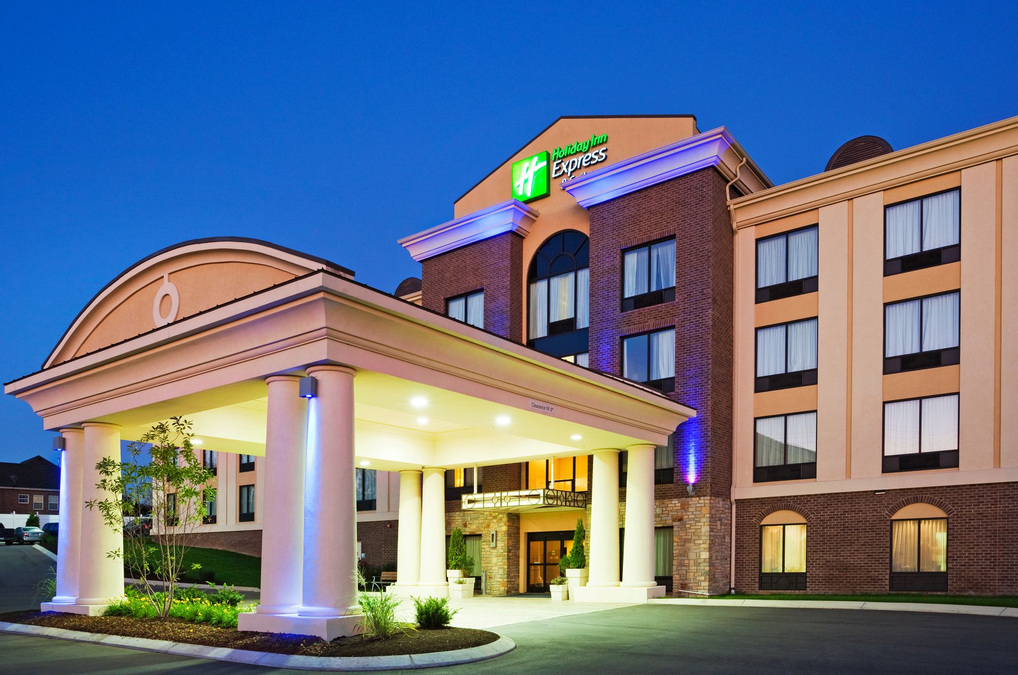 Holiday Inn Express Hotel & Suites Smyrna