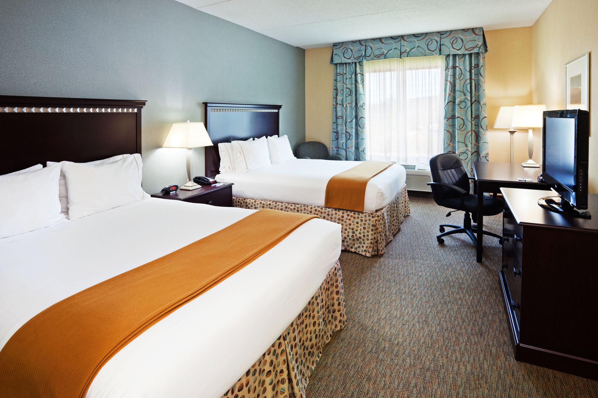 Holiday Inn Express Hotel & Suites Smyrna