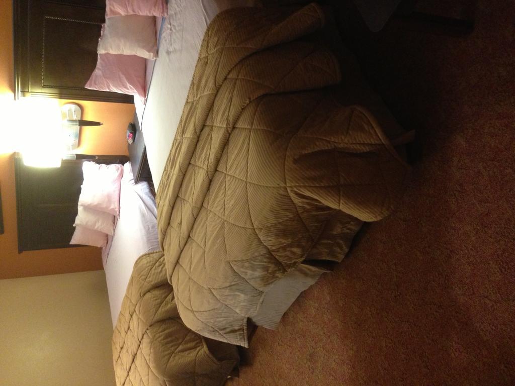 Scottish Inn & Suites