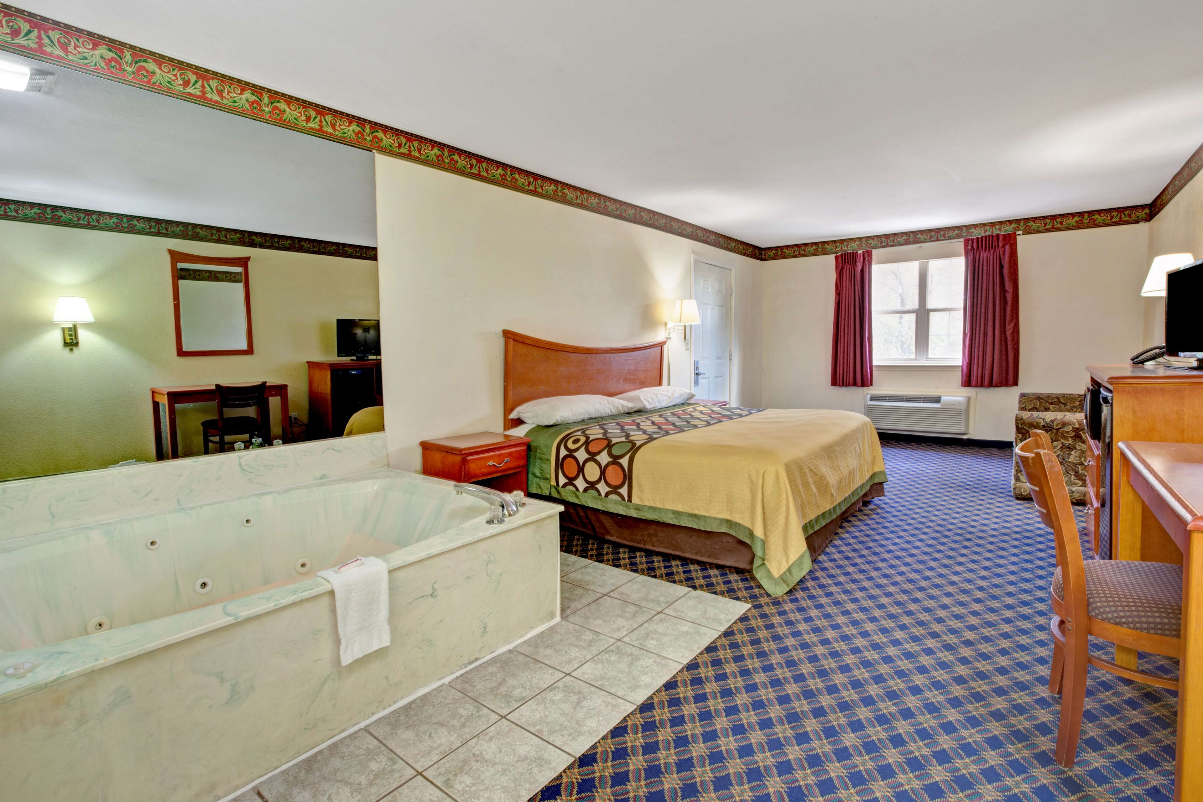 Super 8 by Wyndham Arlington Near AT&T Stadium