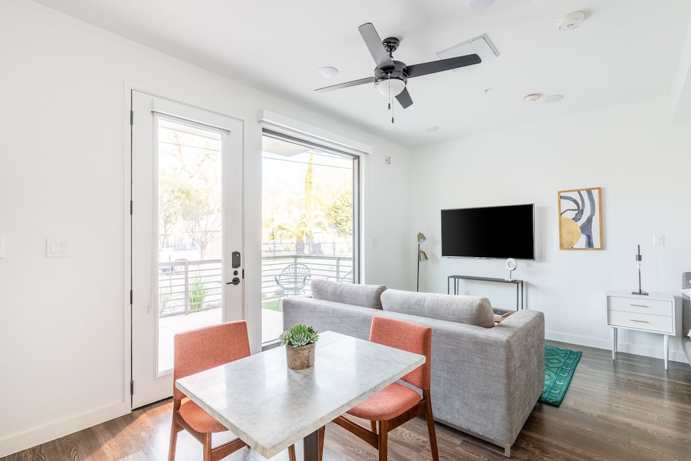 Mint House at The Hatchery – Austin