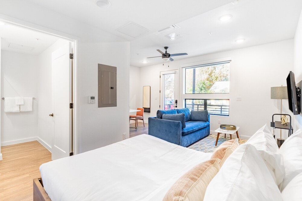 Mint House at The Hatchery – Austin
