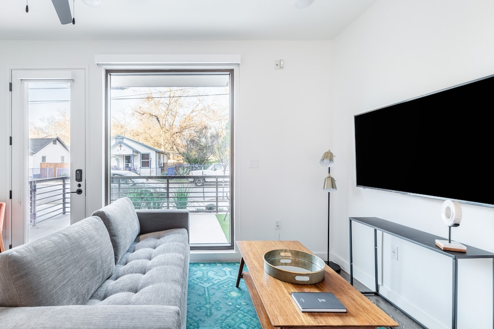Mint House at The Hatchery – Austin