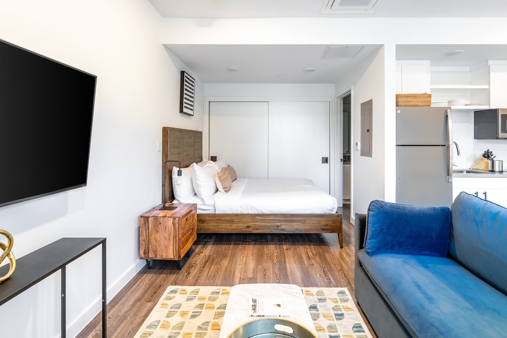 Mint House at The Hatchery – Austin