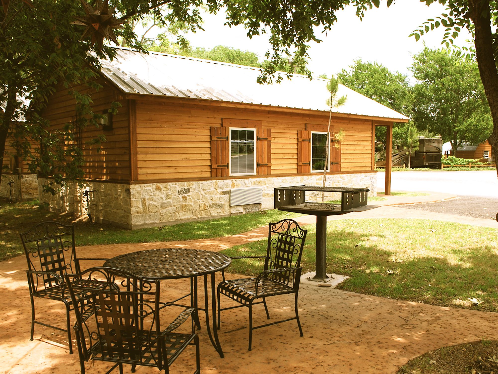 Rustic Creek Ranch Resort