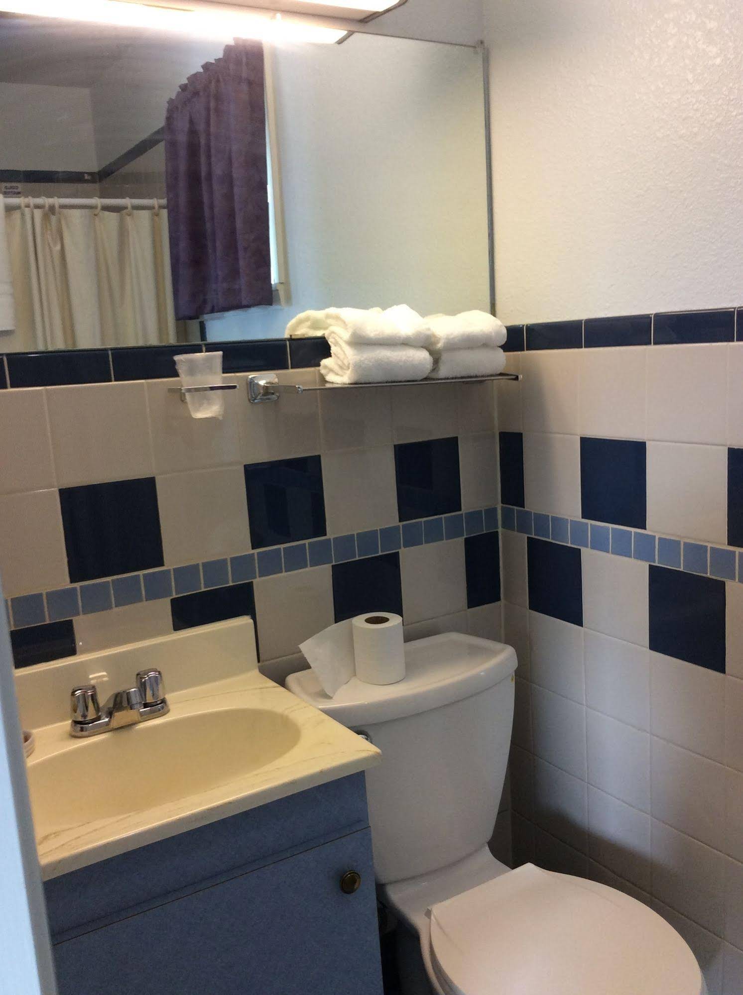 Regency Inn