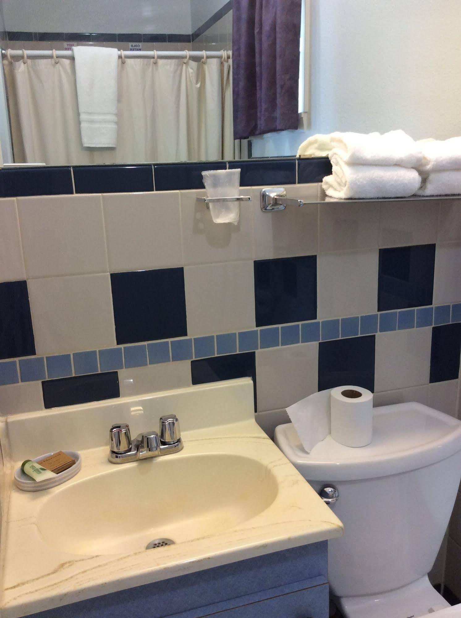 Regency Inn