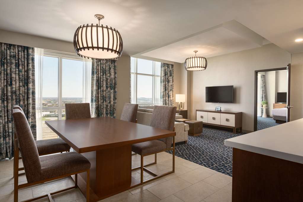 Embassy Suites by Hilton Denton Convention Center