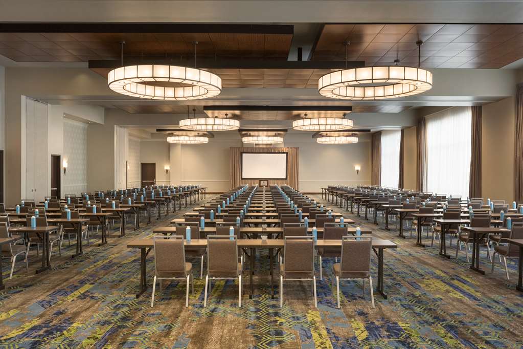 Embassy Suites by Hilton Denton Convention Center