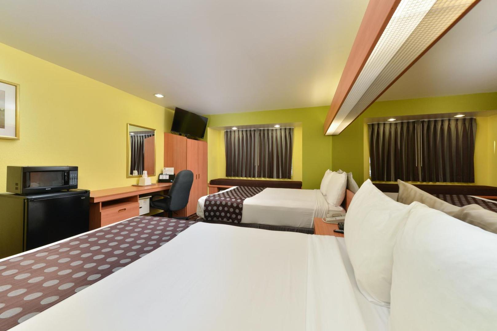 Microtel Inn & Suites by Wyndham Ft. Worth North/At Fossil