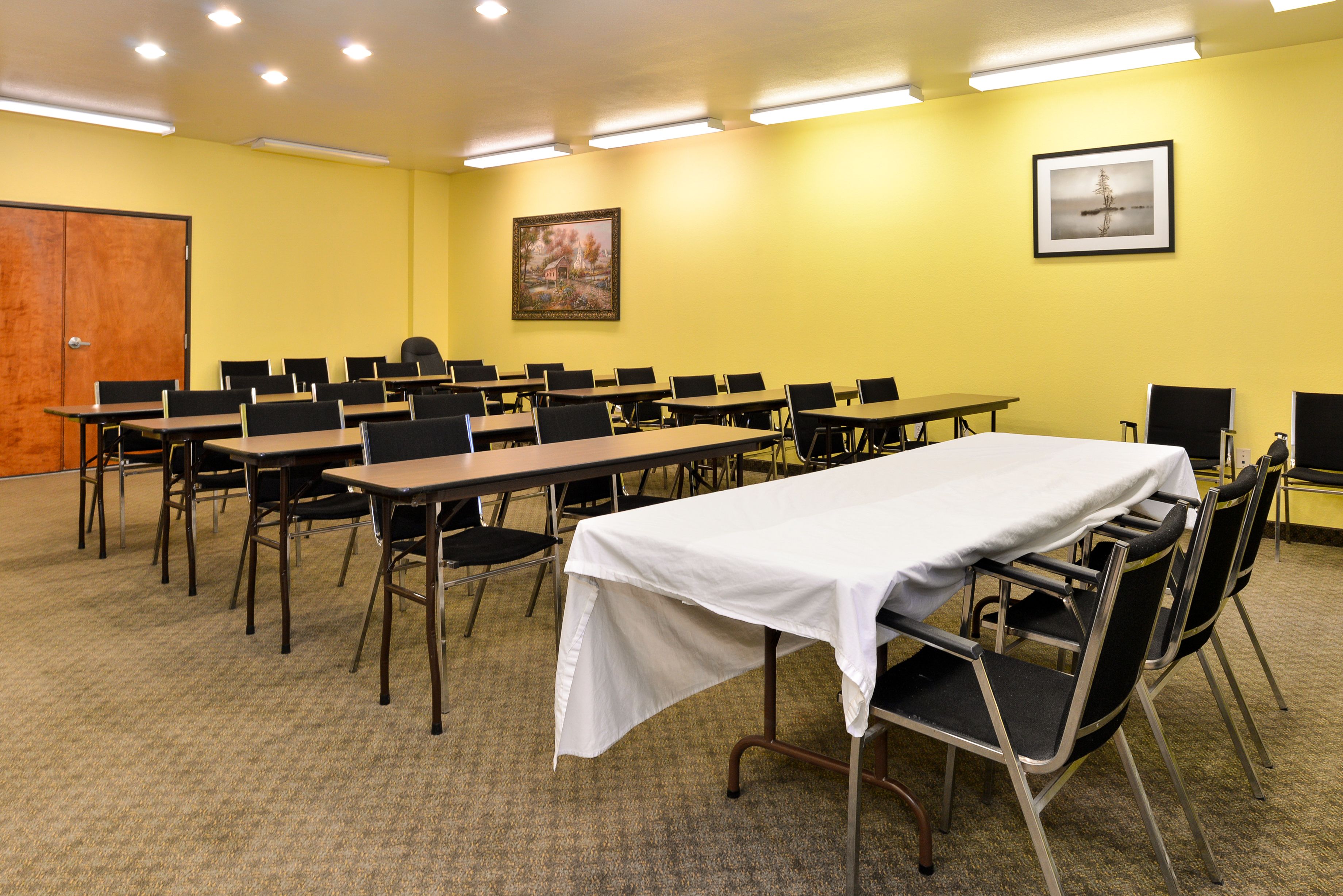 Microtel Inn & Suites by Wyndham Ft. Worth North/At Fossil
