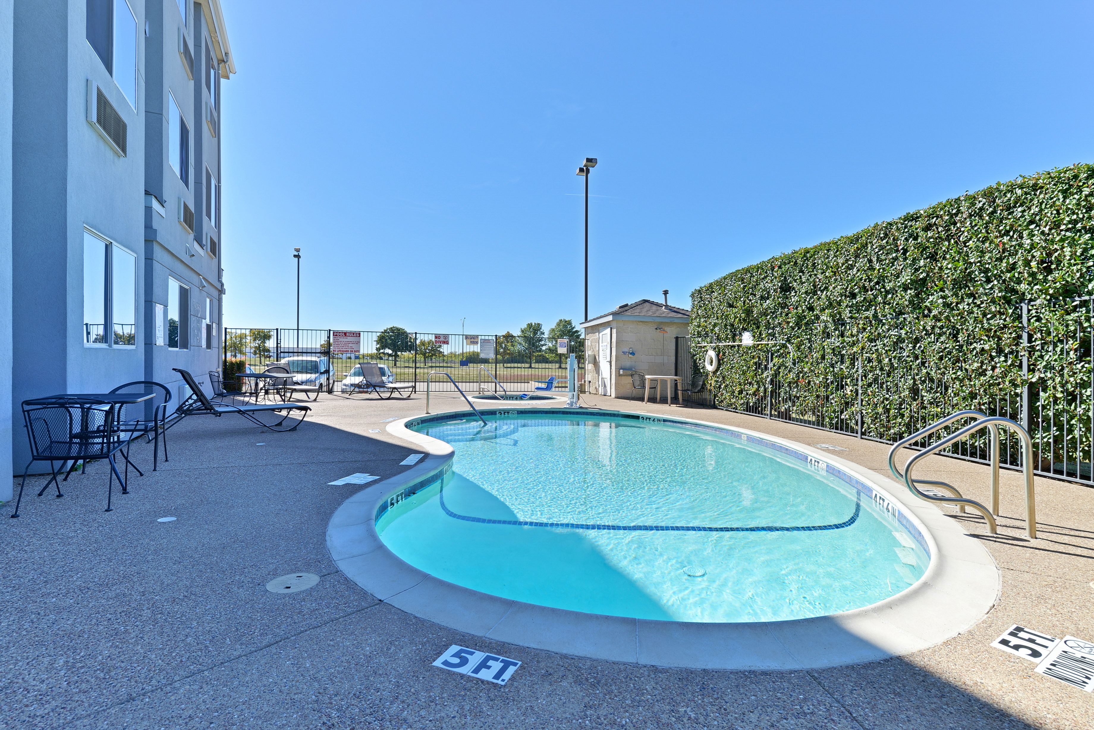 Microtel Inn & Suites by Wyndham Ft. Worth North/At Fossil