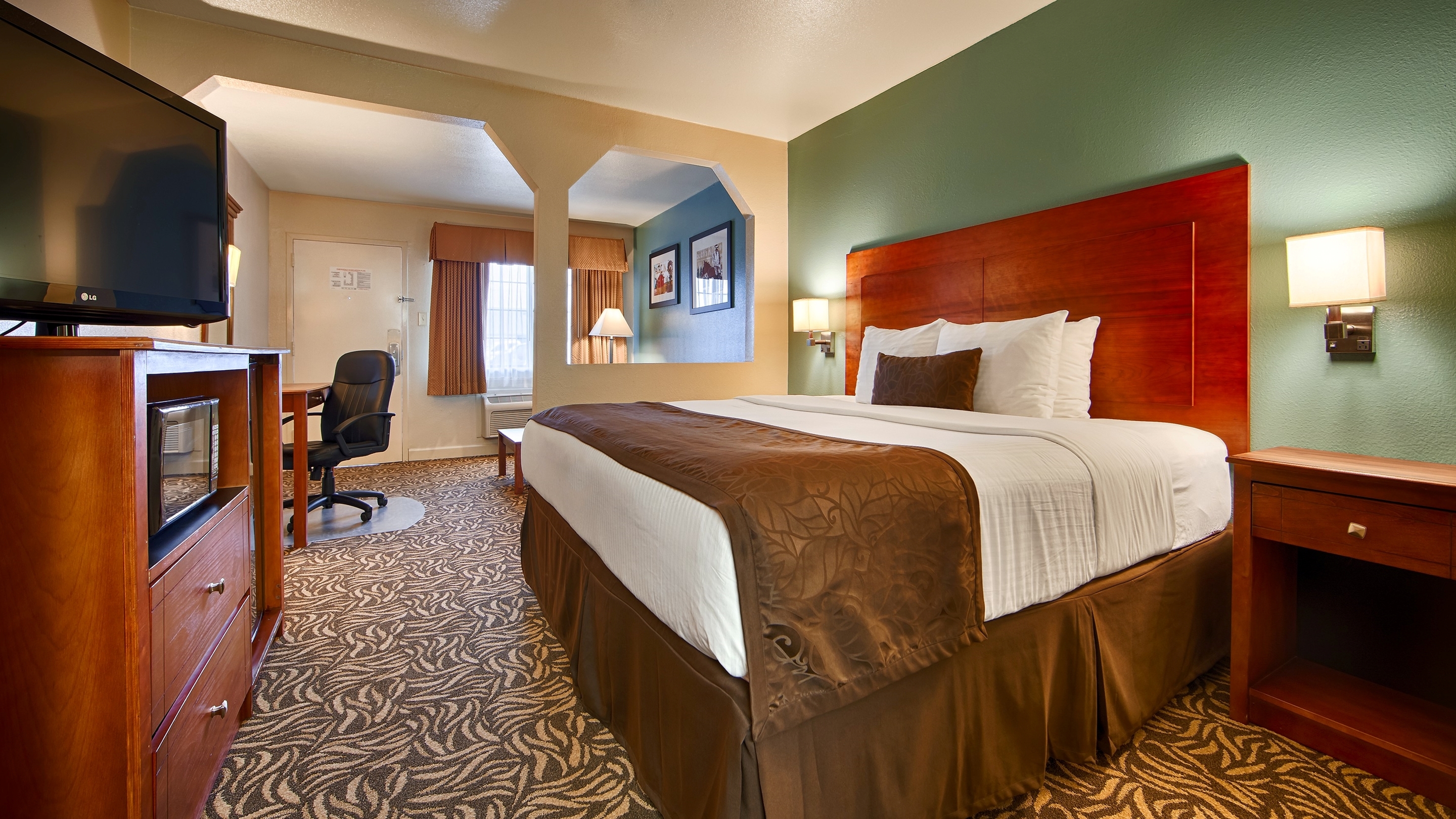 Best Western Regency Inn & Suites