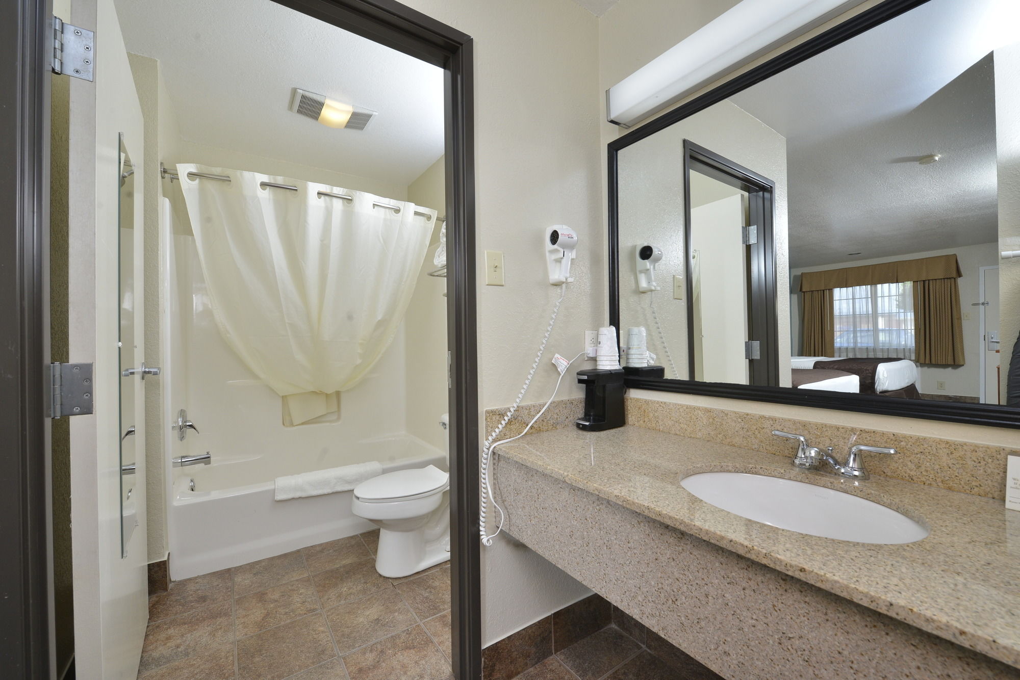 Best Western Regency Inn & Suites