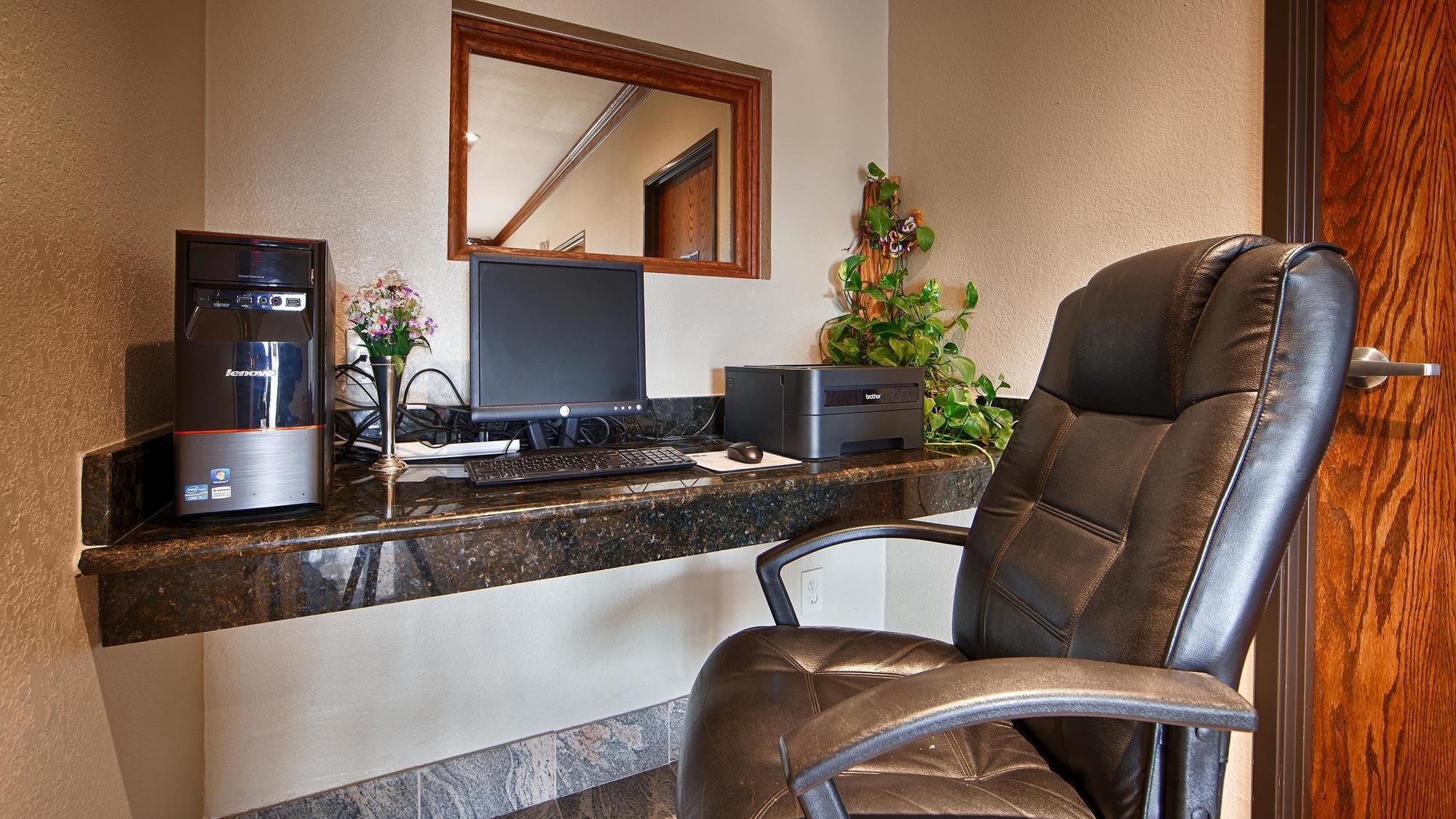 Best Western Regency Inn & Suites