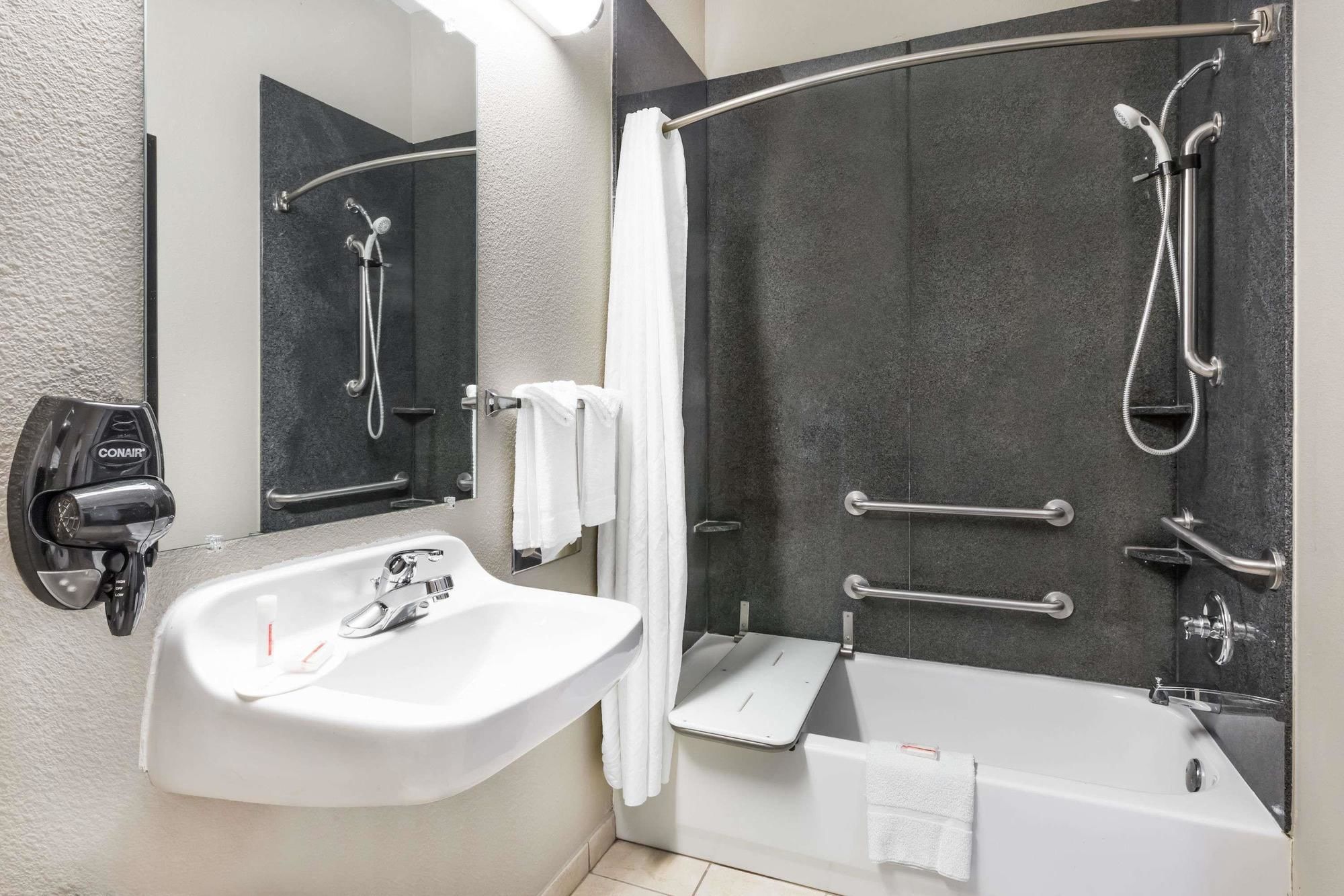 Super 8 by Wyndham Harker Heights Killeen/Fort Hood
