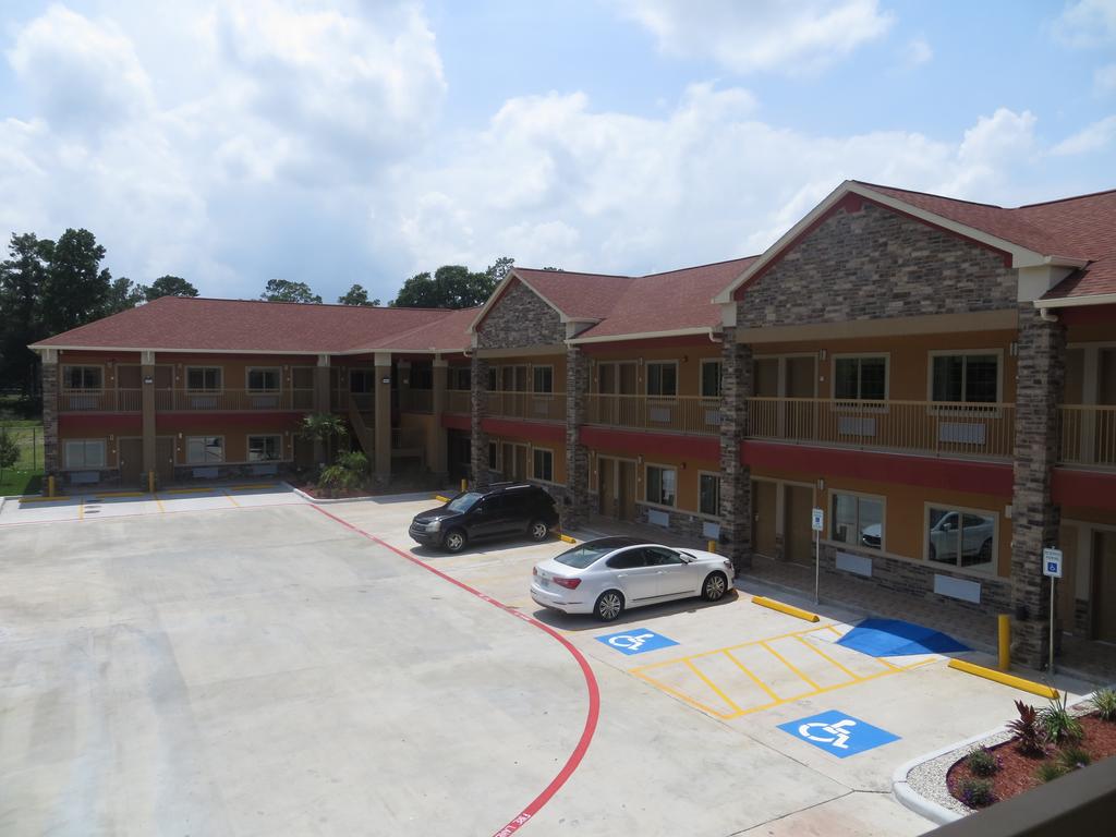 Econo Lodge Inn & Suites Houston NW-Cy-Fair