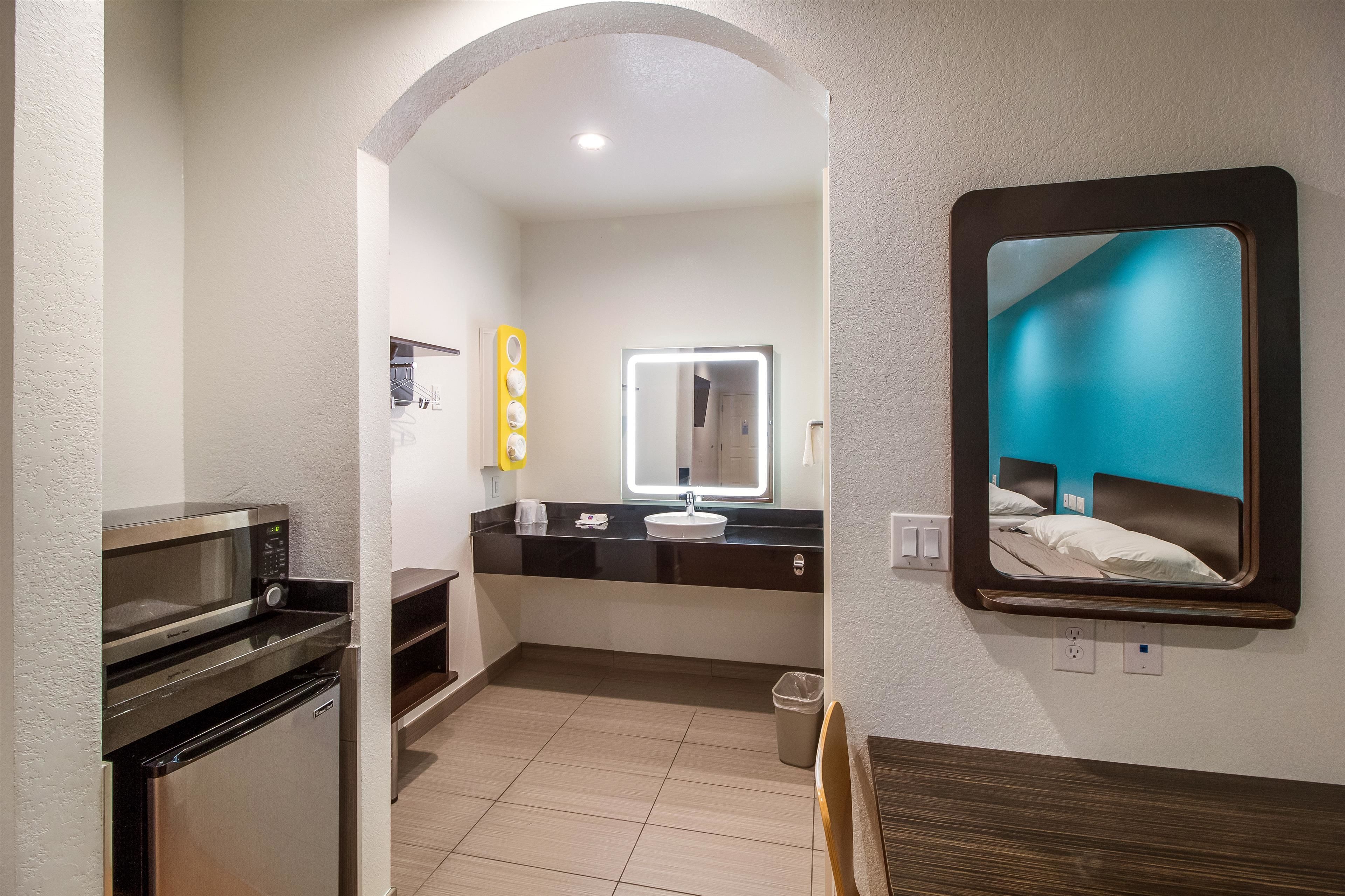 Motel 6 Houston, TX - North