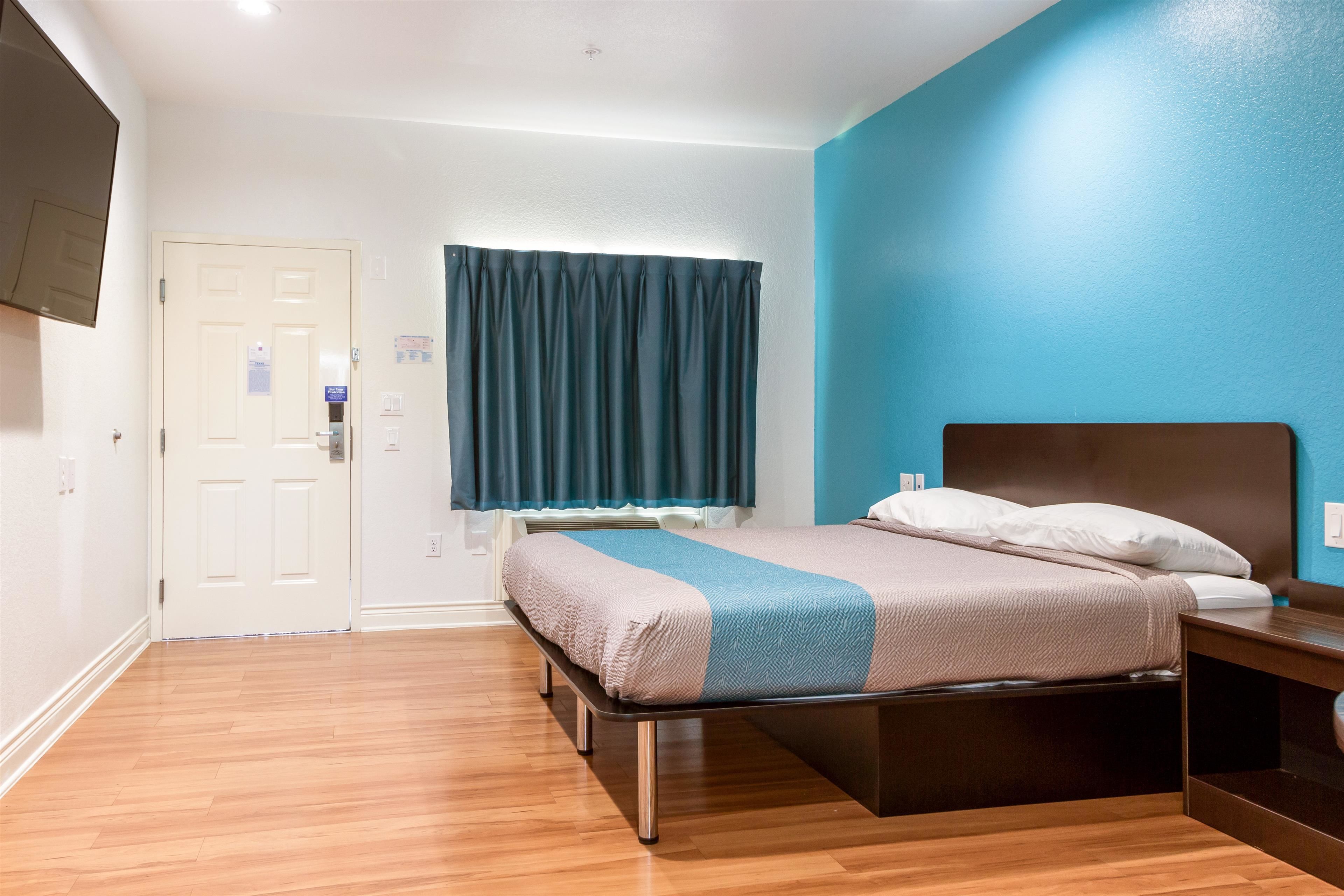 Motel 6 Houston, TX - North