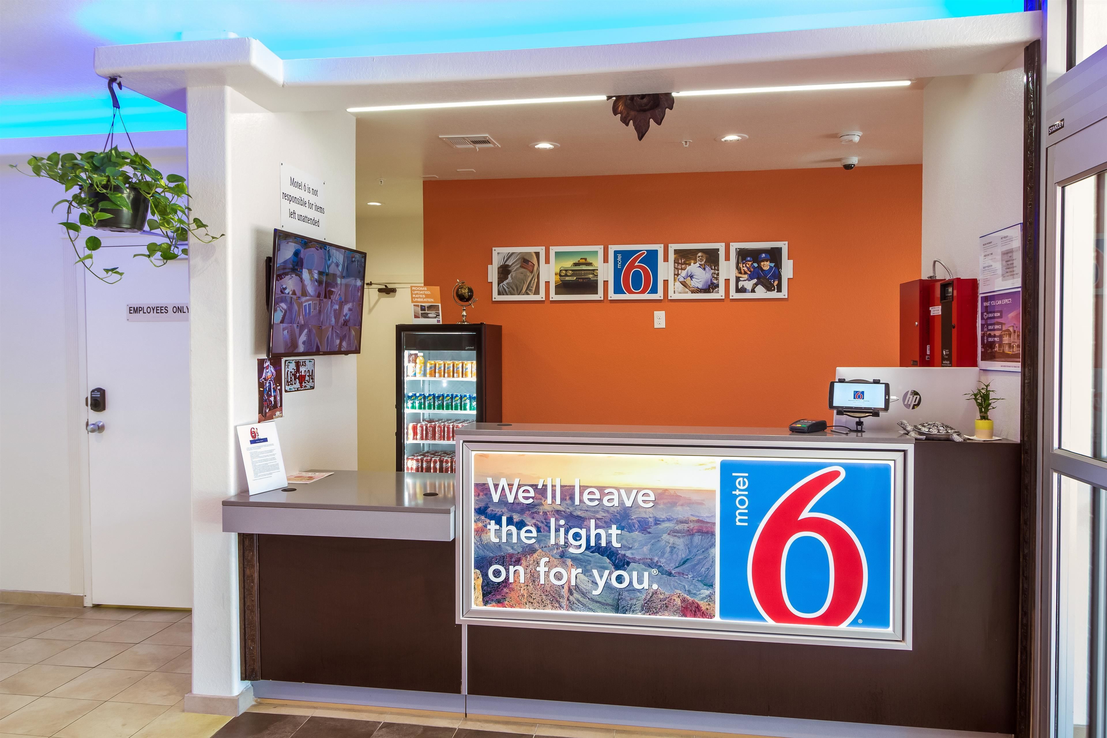 Motel 6 Houston, TX - North